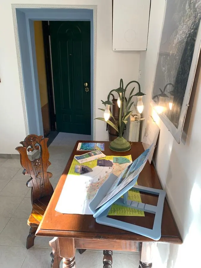 Vela Azzurra Apartment Manarola Italy